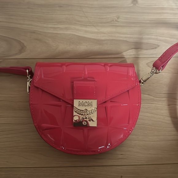 Mini MCM BAG - Picture 3 of 6